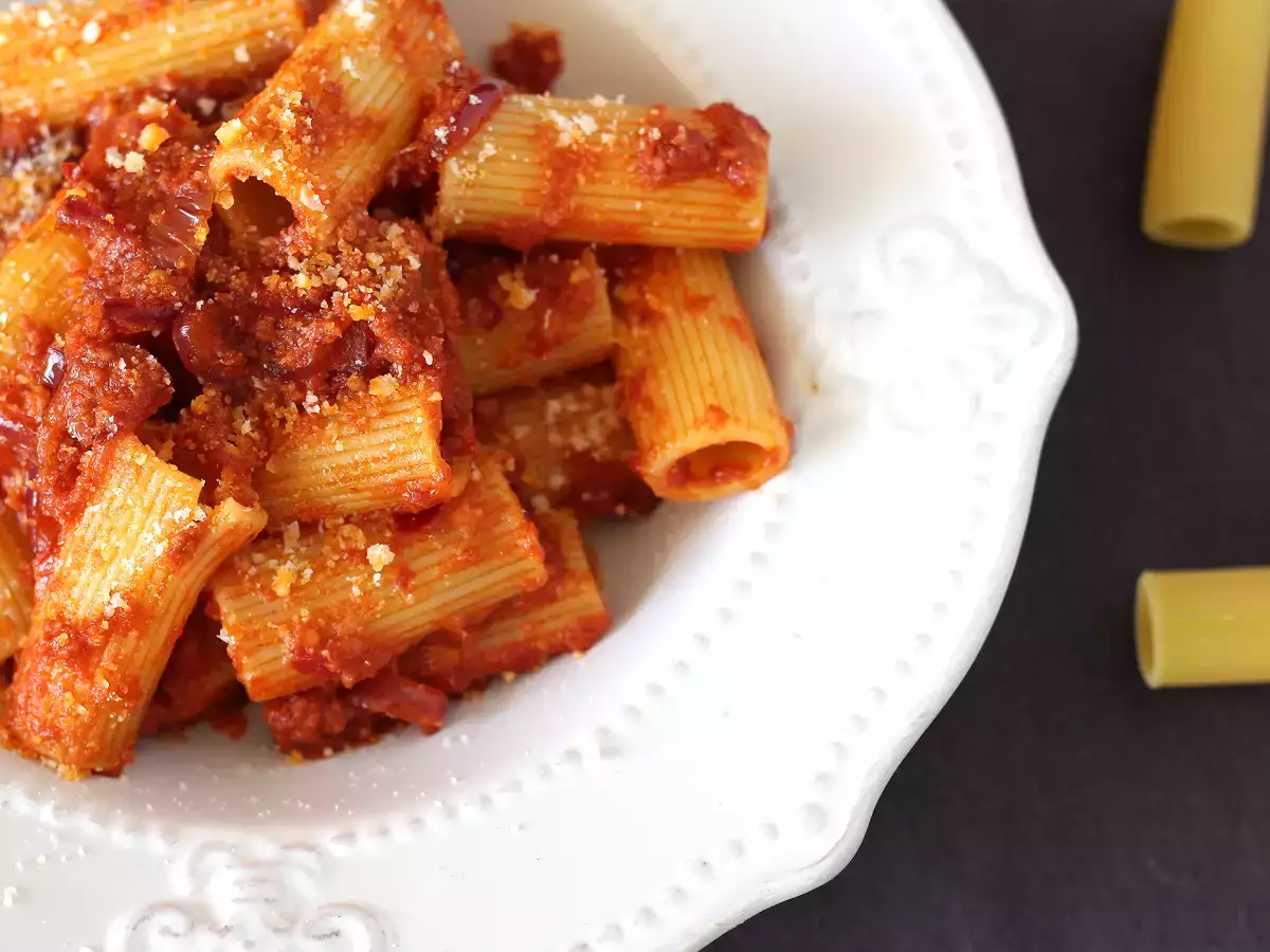 Pasta med 'nduja – en lättlagad kalabrisk pastarätt - foto 2