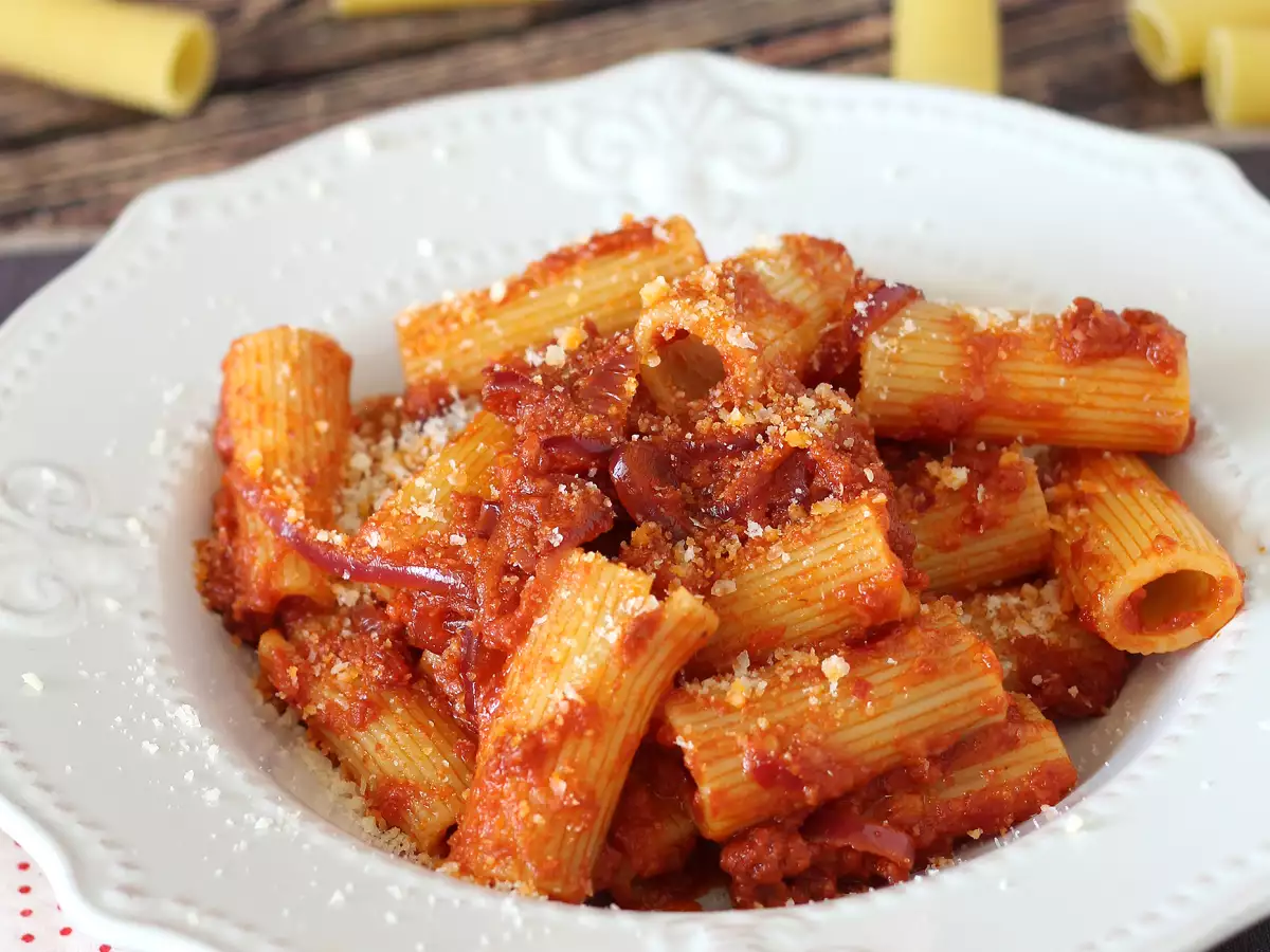 Pasta med 'nduja – en lättlagad kalabrisk pastarätt - foto 3