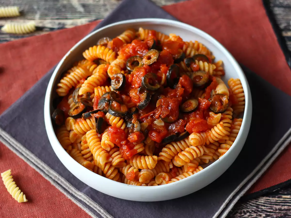 Pasta med olivsås: billig, smakrik och lättlagad! - foto 3