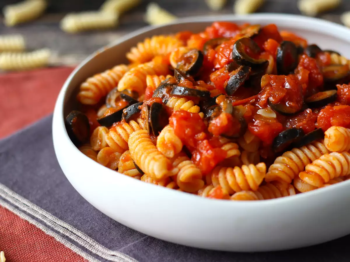 Pasta med olivsås: billig, smakrik och lättlagad! - foto 4