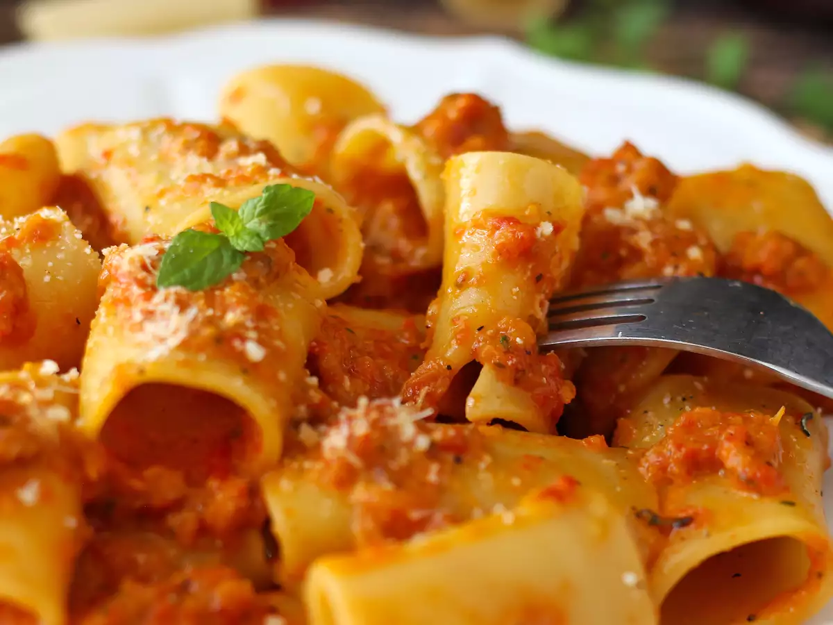 Pasta med paprika och mynta: krämig och aromatisk - foto 3