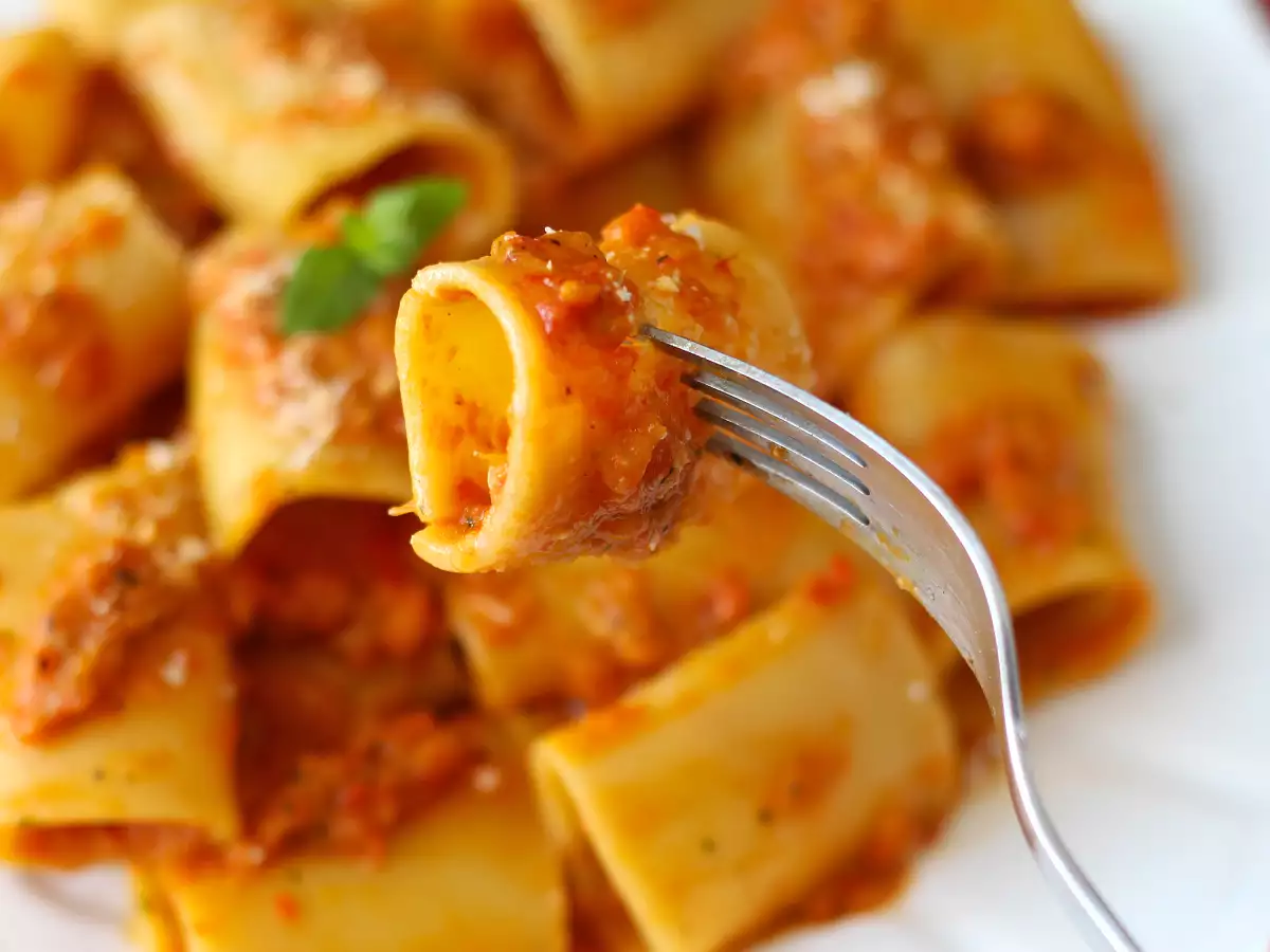 Pasta med paprika och mynta: krämig och doftande - foto 4