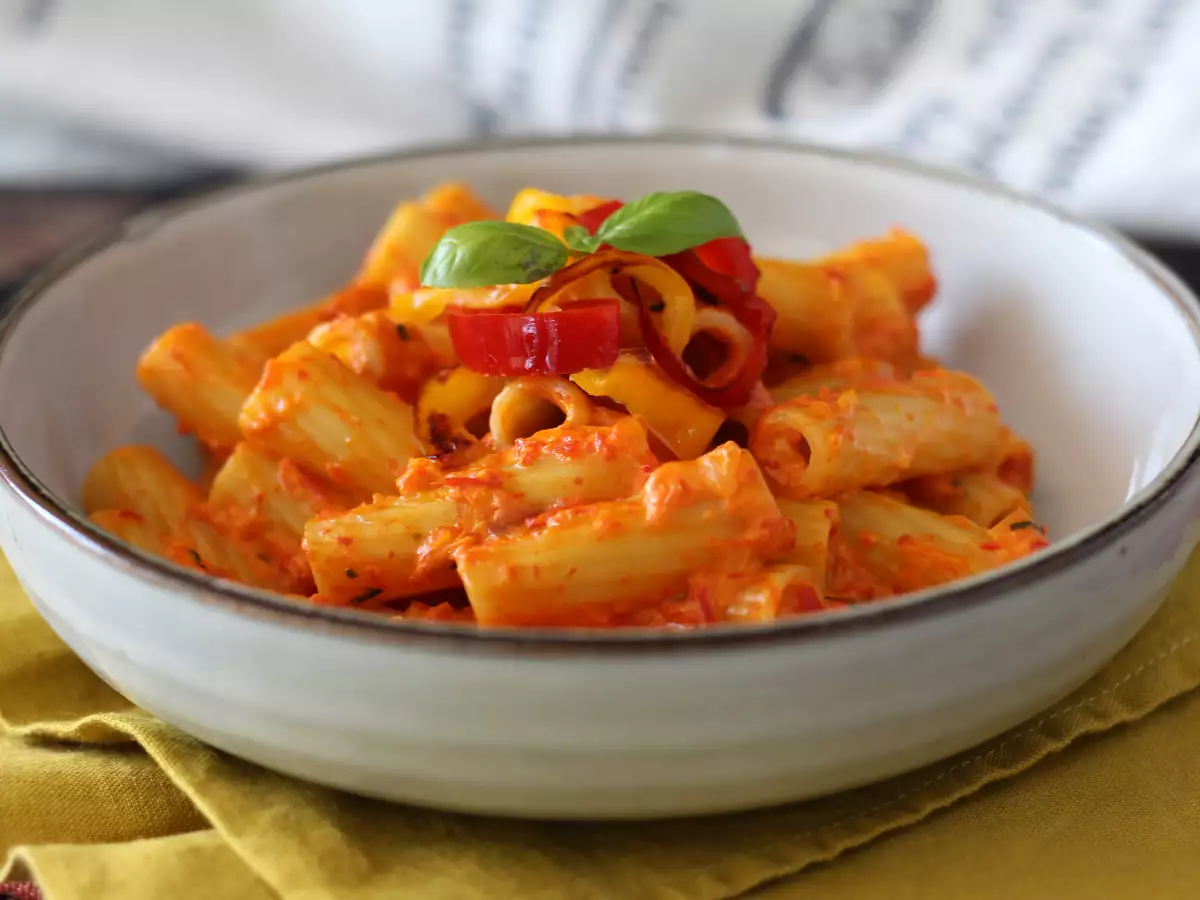 Pasta med paprika och Philadelphia – krämig, snabb och smakrik - foto 4