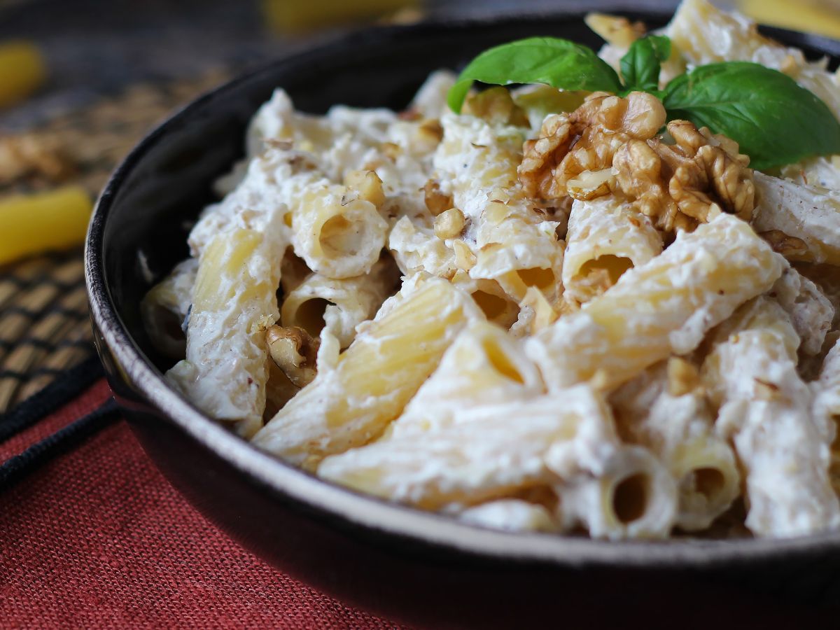 Pasta med ricotta och valnötter: krämig och knaprig - foto 3