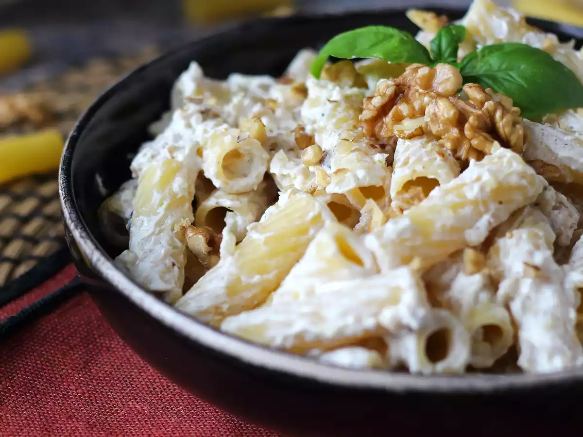 Pasta med ricotta och valnötter: krämig och knaprig - foto 3