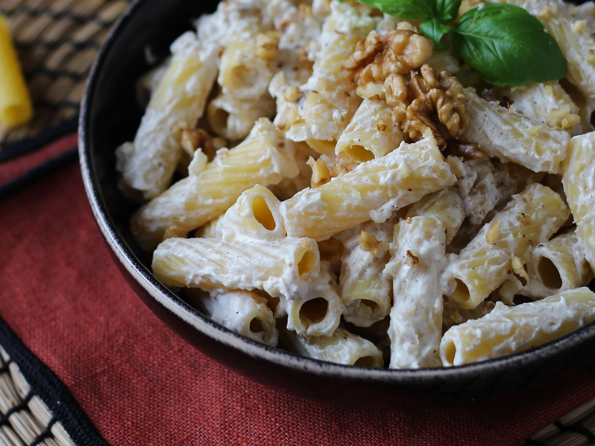 Pasta med ricotta och valnötter: krämig och knaprig - foto 4