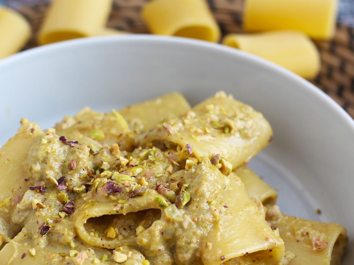 Pasta med tonfisk, pistagenötter och citron - foto 4