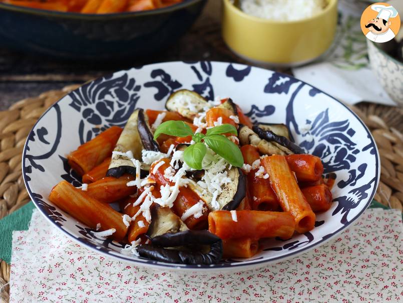 Pasta Siciliana med aubergine, den enkla och lätta versionen - Pasta alla Norma