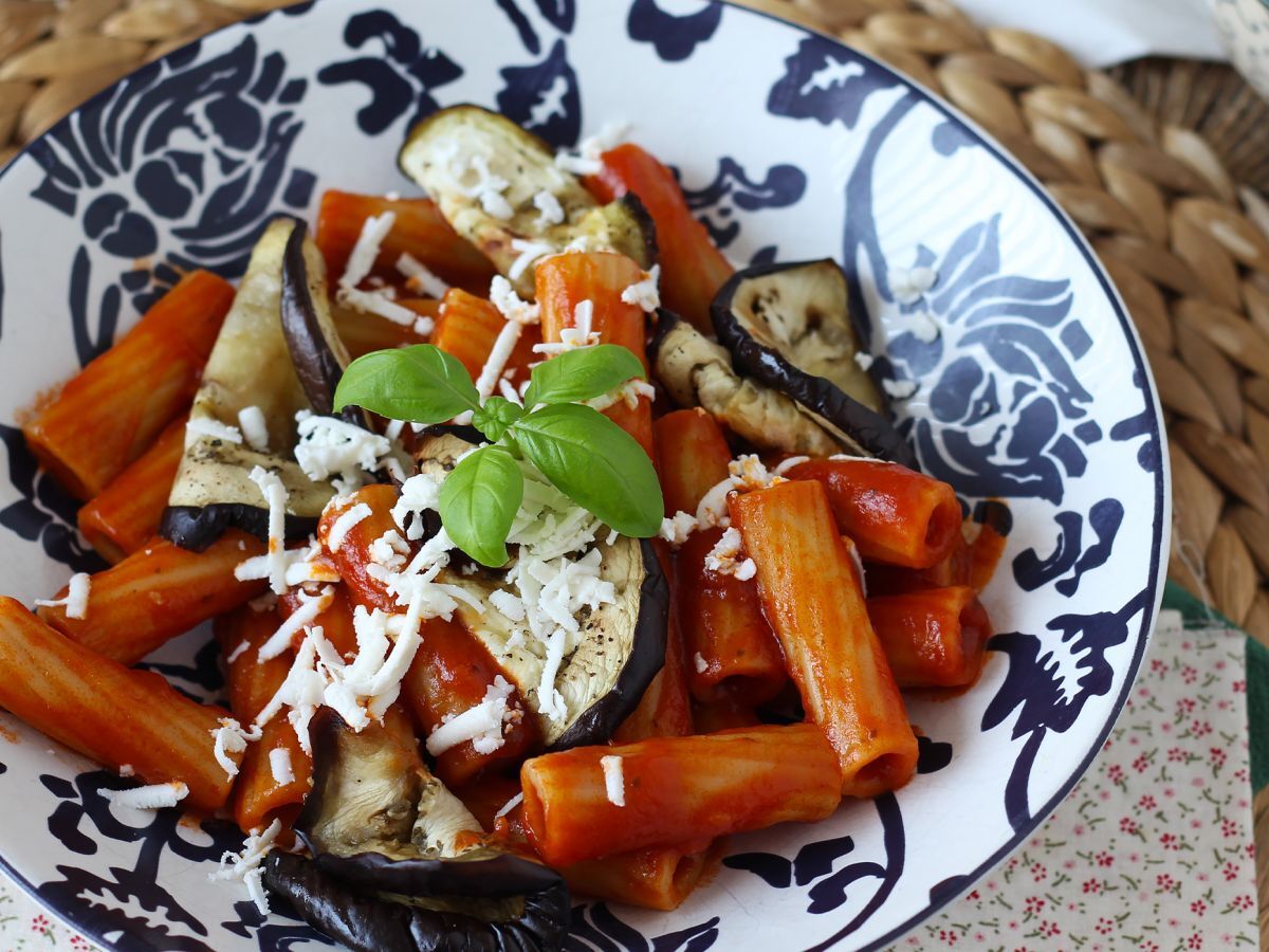 Pasta Siciliana med aubergine, den enkla och lätta versionen - Pasta alla Norma - foto 7