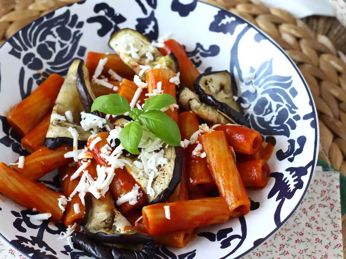 Pasta Siciliana med aubergine, den enkla och lätta versionen - Pasta alla Norma - foto 7
