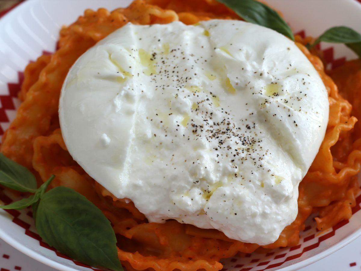 Pesto i kalabrisk stil med krämig burrataost - foto 2