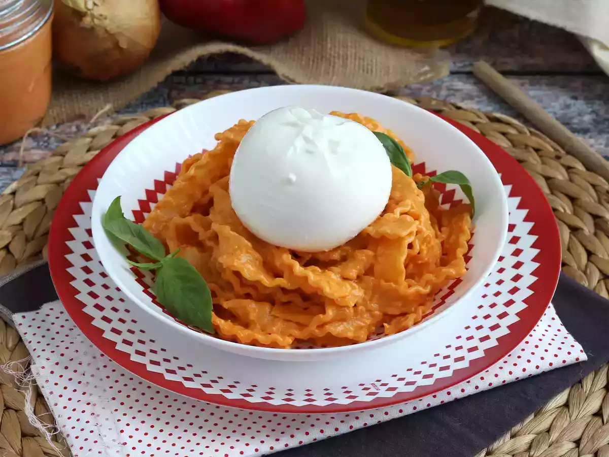 Pesto i kalabrisk stil med krämig burrataost - foto 5