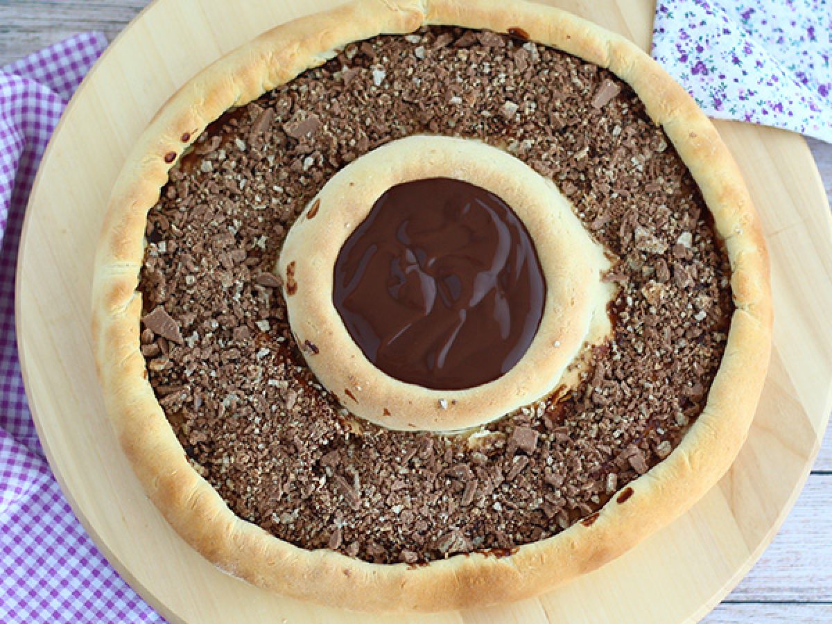 Pizza med Kit Kat och Danette chokladyoghurt - foto 3