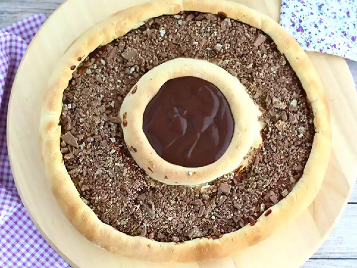 Pizza med Kit Kat och Danette chokladyoghurt - foto 3