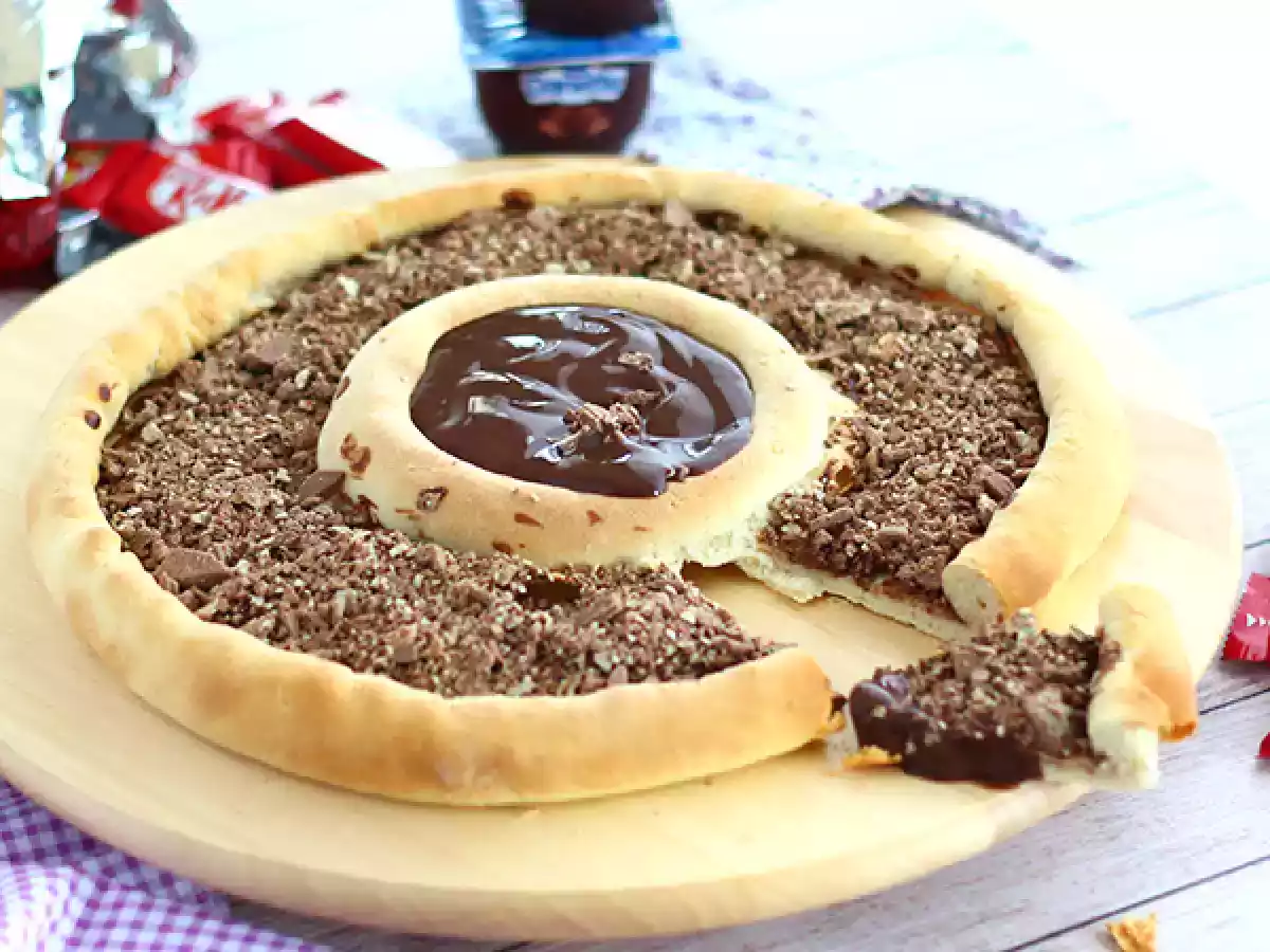 Pizza med Kit Kat och Danette chokladyoghurt - foto 4