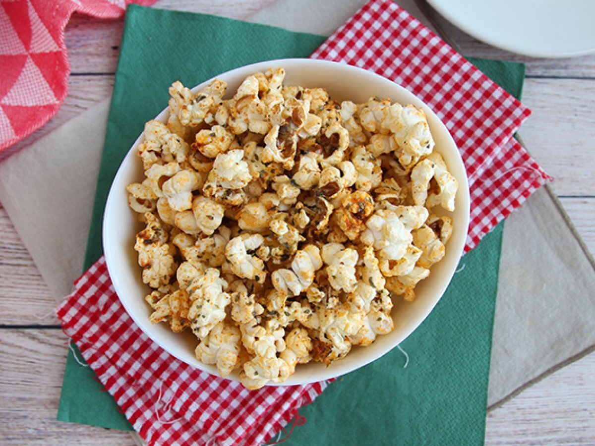 Popcorn med pizzakrydda - foto 5