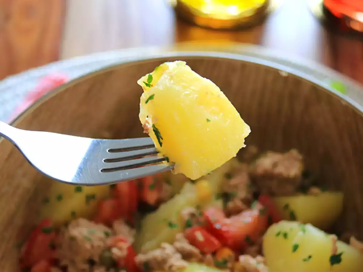 Potatis-, tonfisk- och tomatsallad - foto 4