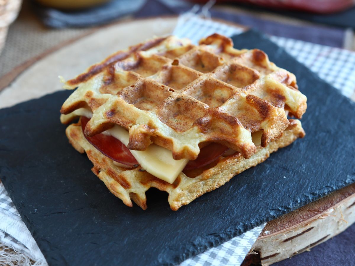 Potatisvåffelsmörgås med raclette, den ultimata comfort food - foto 3