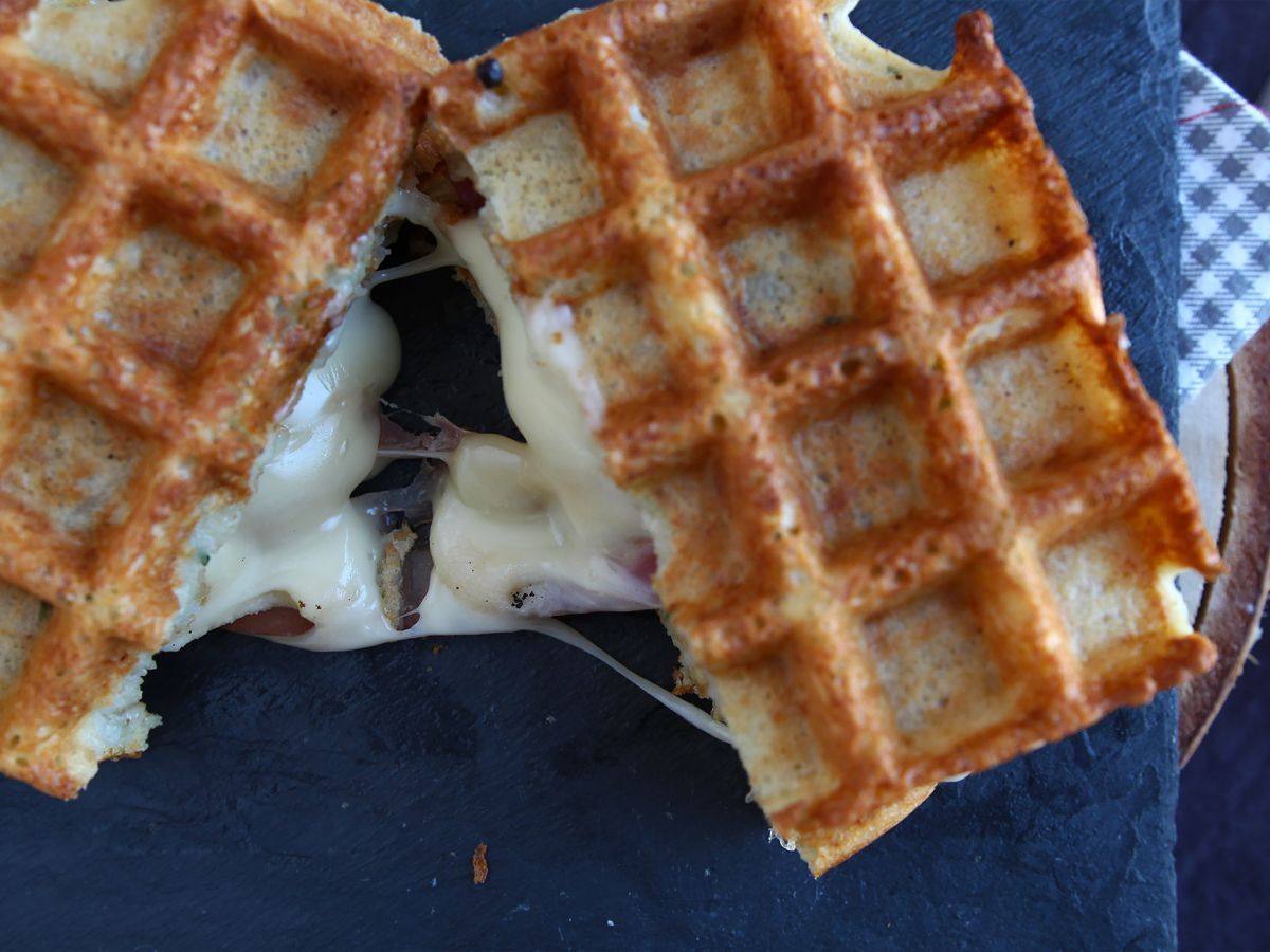 Potatisvåffelsmörgås med raclette, den ultimata comfort food - foto 6