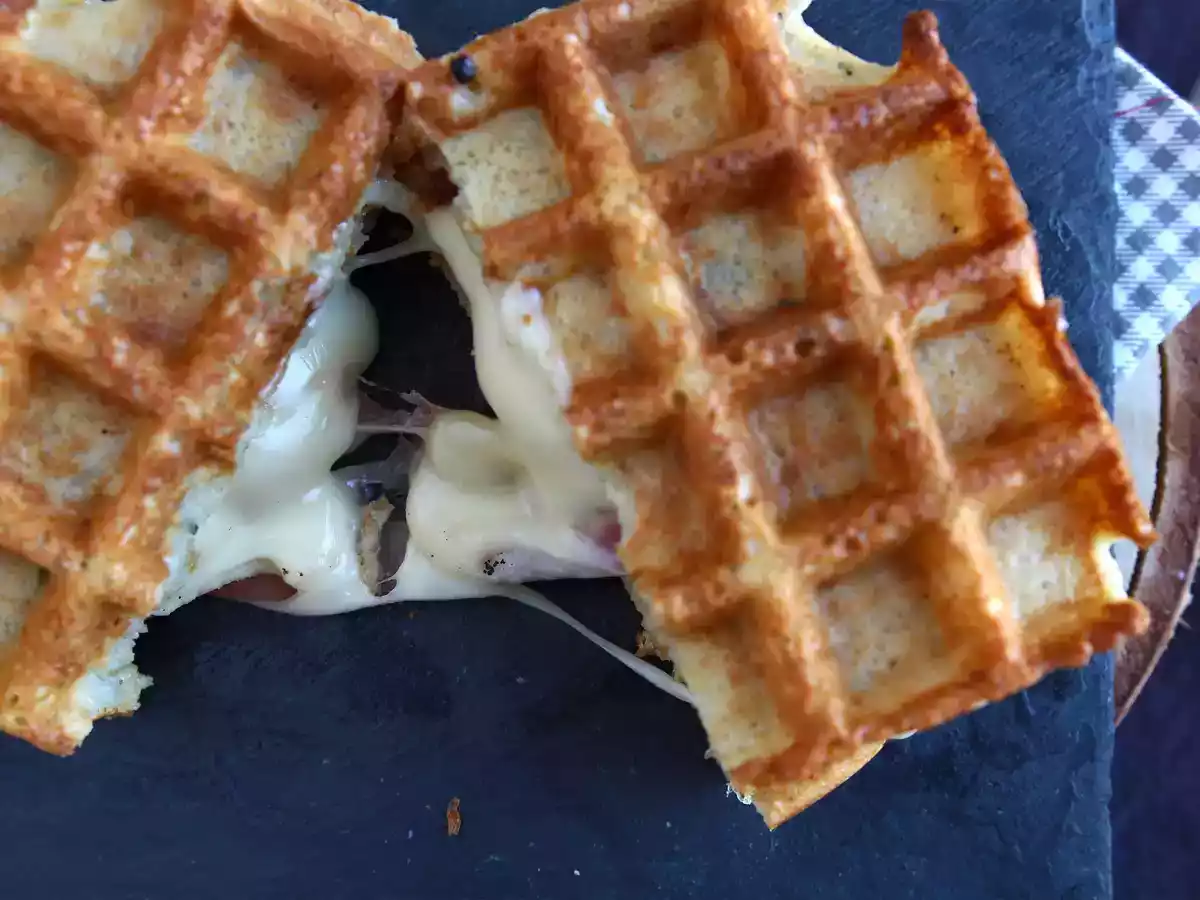 Potatisvåffelsmörgås med raclette, den ultimata comfort food - foto 6