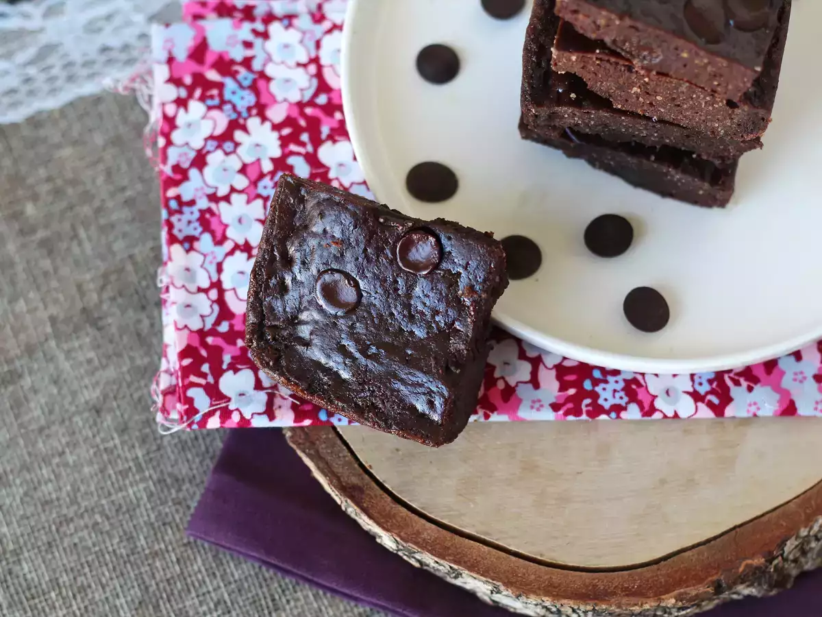 Proteinbrownie med vassleprotein – naturligt glutenfri - foto 5