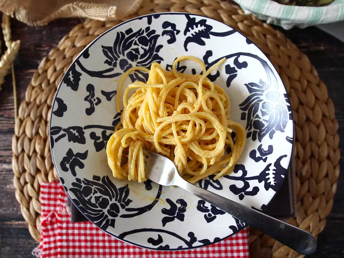 Pumpasås med ricotta – perfekt till pasta eller som fyllning i ravioli! - foto 2