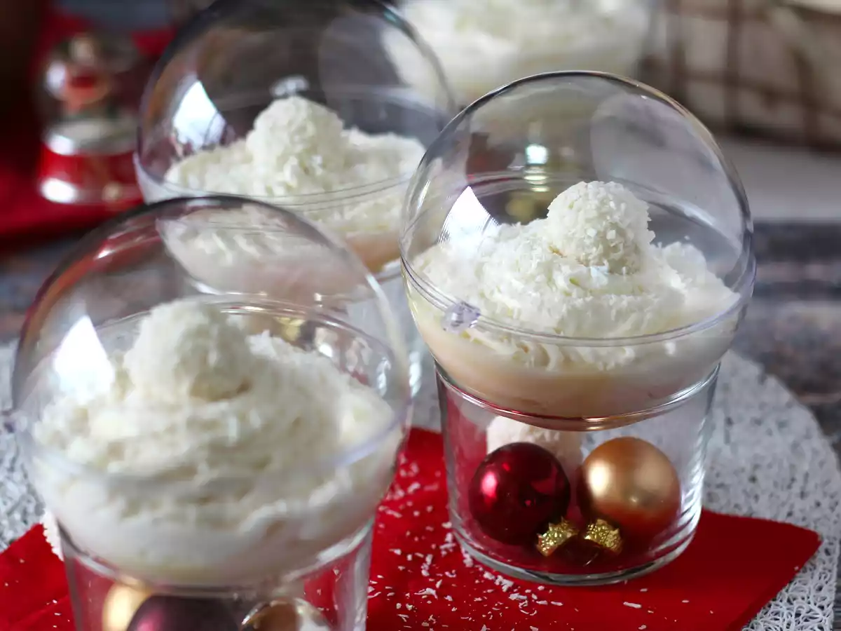 Raffaello-liknande kokosnötsverriner utan bakning - en sagodessert i en snöglob - foto 3