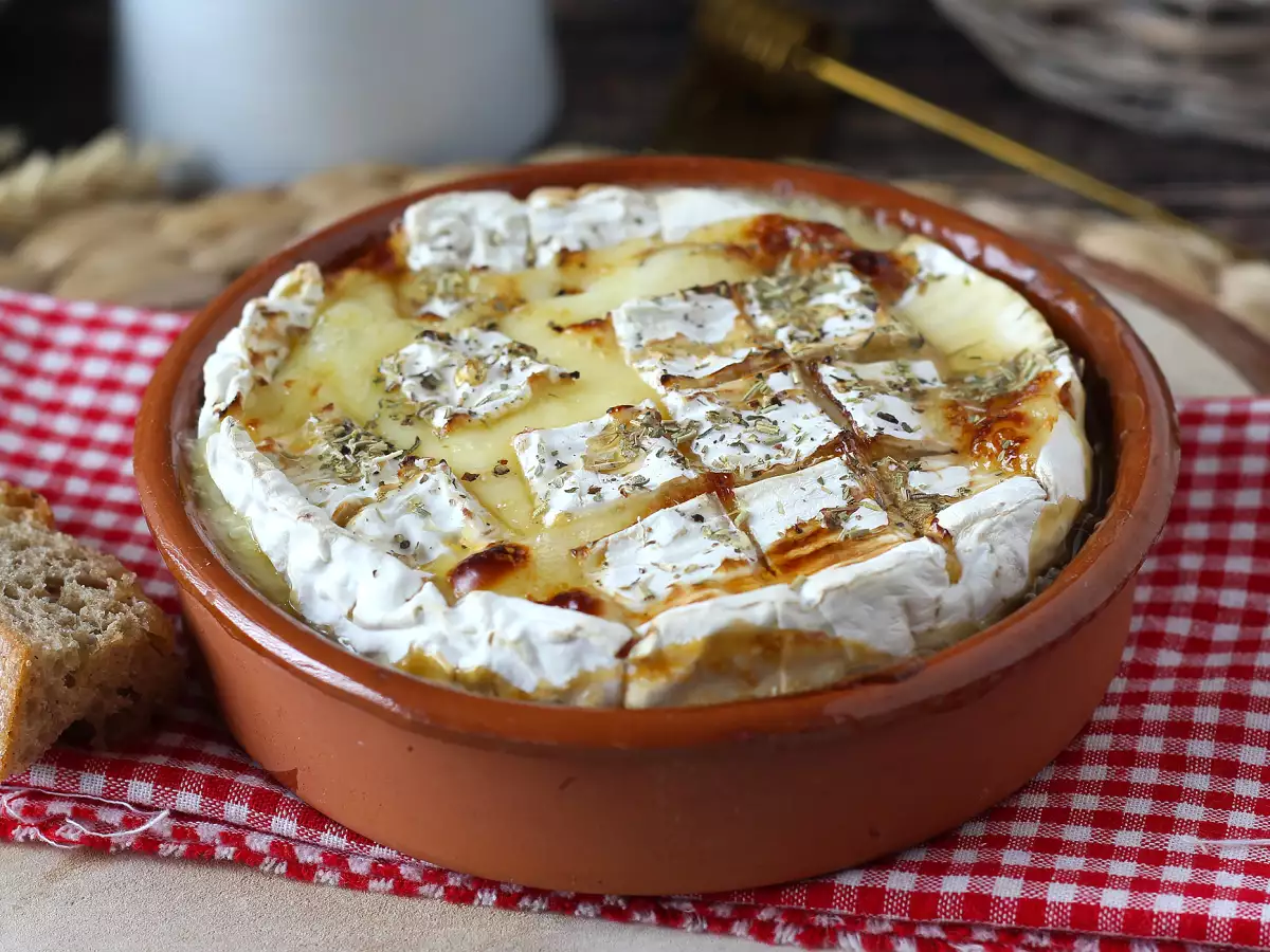 Rinnande camembert i airfryer – perfekt gratinerad! - foto 2