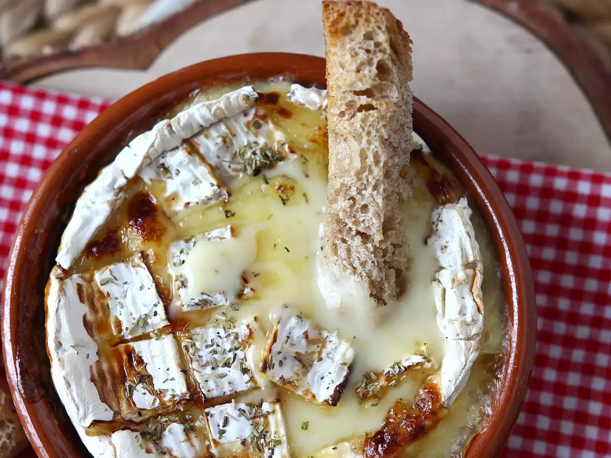 Rinnande camembert i airfryer – perfekt gratinerad! - foto 5