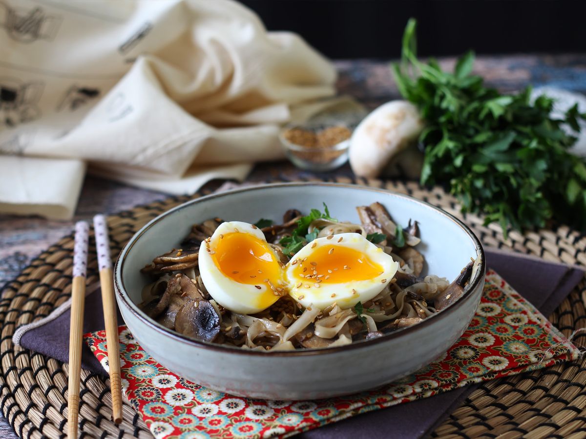 Risnudlar med champinjoner och ett mjukkokt ägg! - foto 3