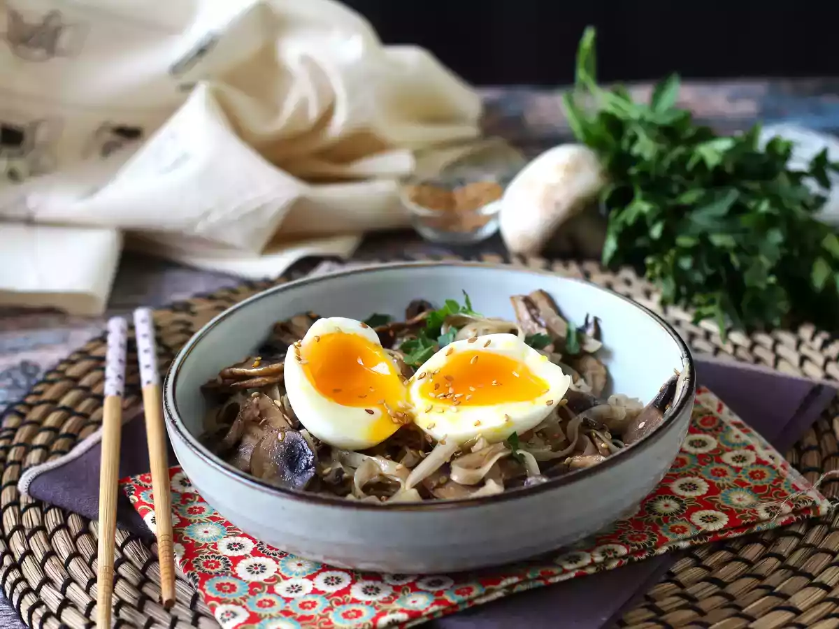 Risnudlar med champinjoner och ett mjukkokt ägg! - foto 3