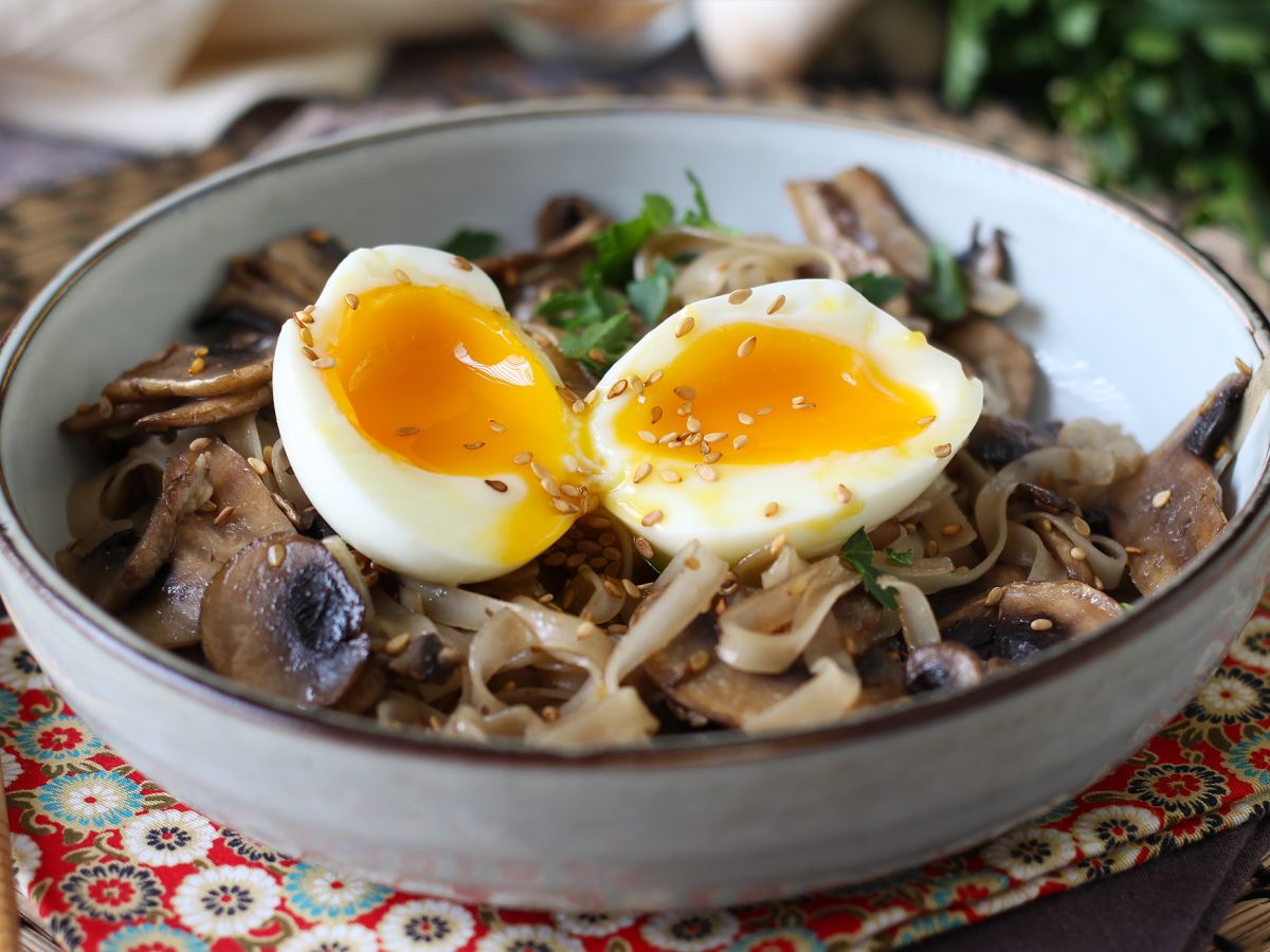 Risnudlar med champinjoner och ett mjukkokt ägg! - foto 4