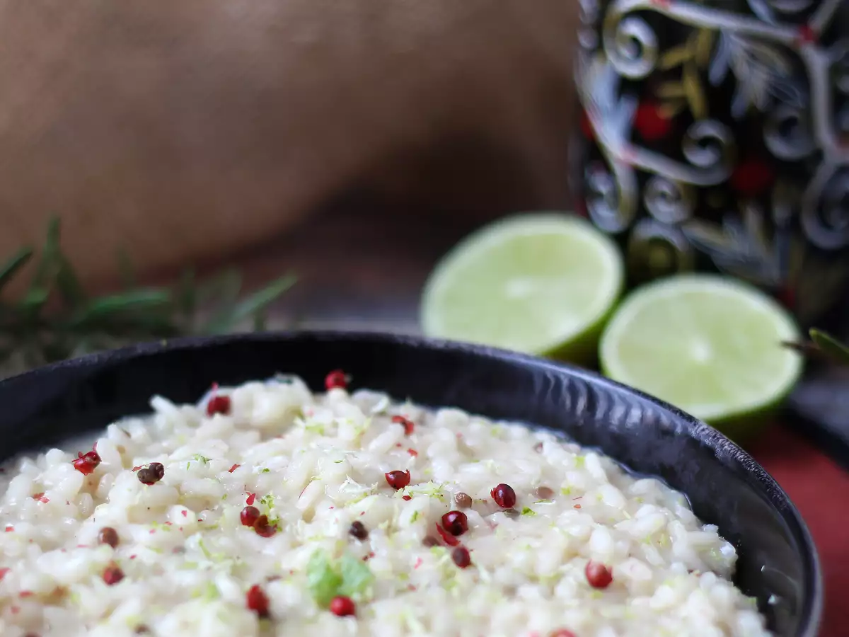 Risotto med lime och rosépeppar: elegant vegetariskt recept för speciella middagar - foto 7