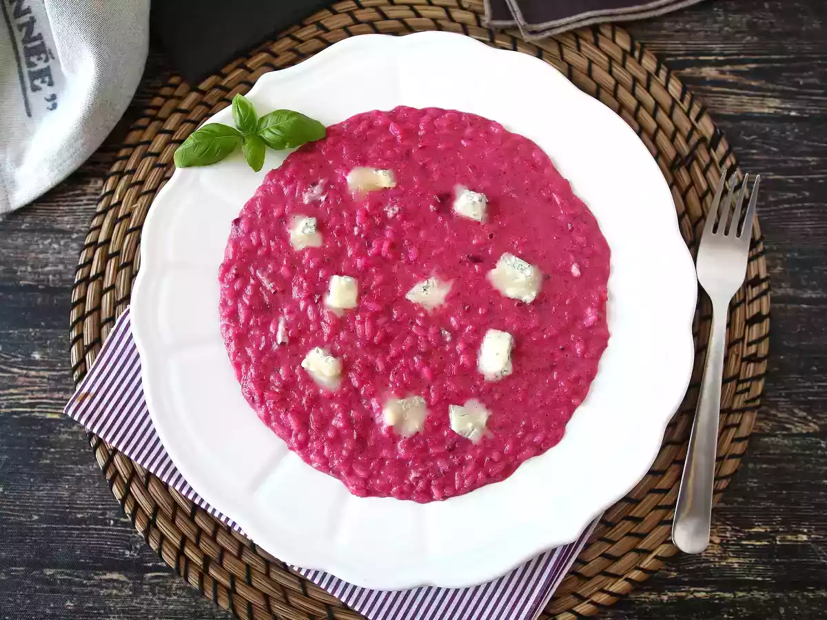 Risotto med rödbetor och gorgonzola: en explosion av färg och intensiva smaker - foto 3