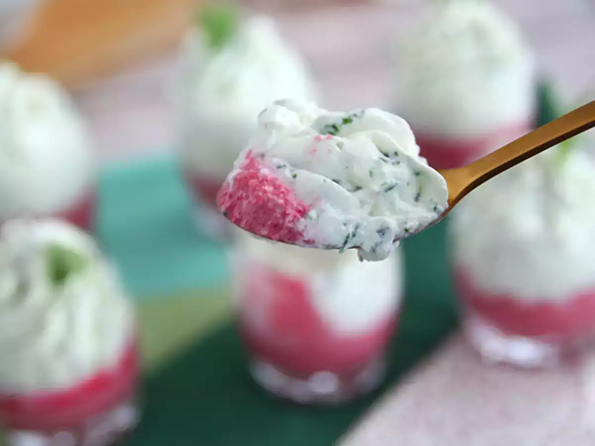 Rödbetskräm med rucolamousse i glas - foto 4