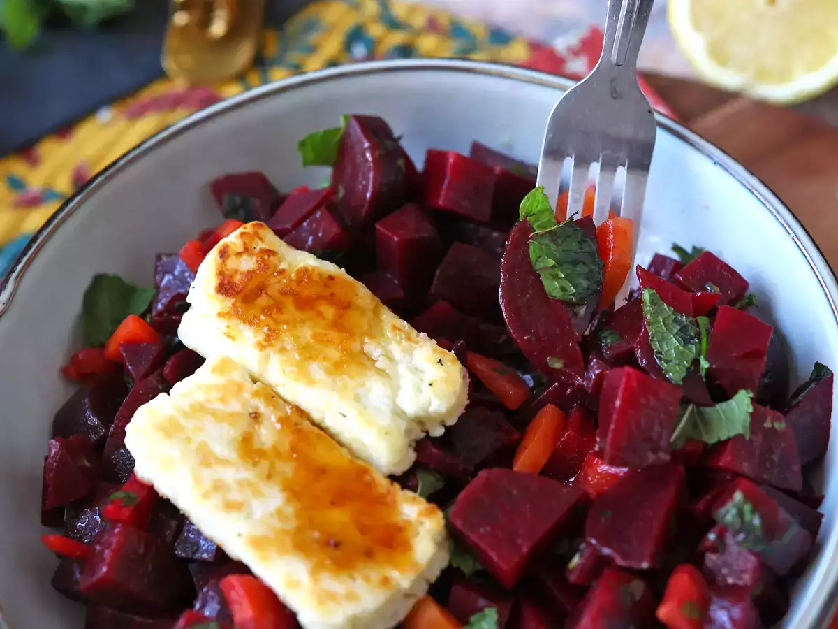 Rödbetssallad med grillad halloumi - foto 2