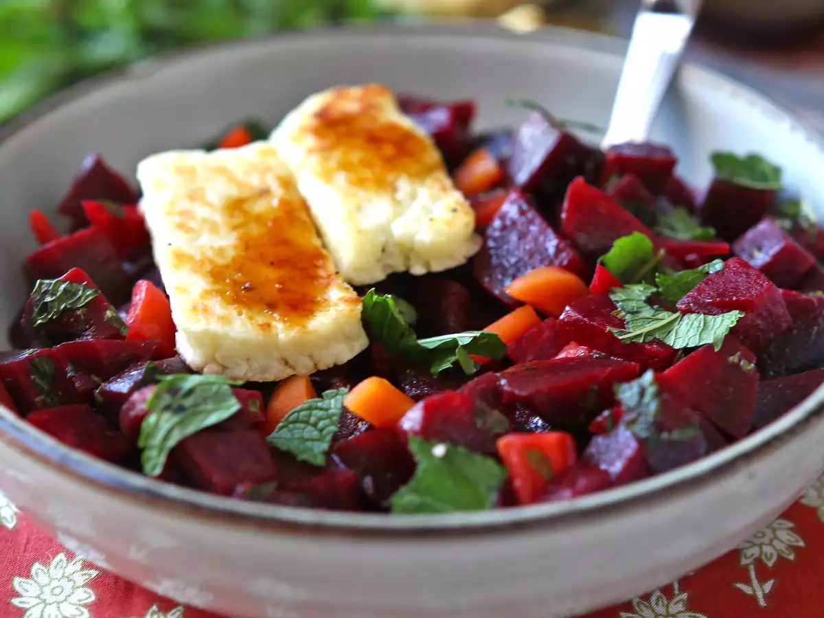 Rödbetssallad med grillad halloumi - foto 6