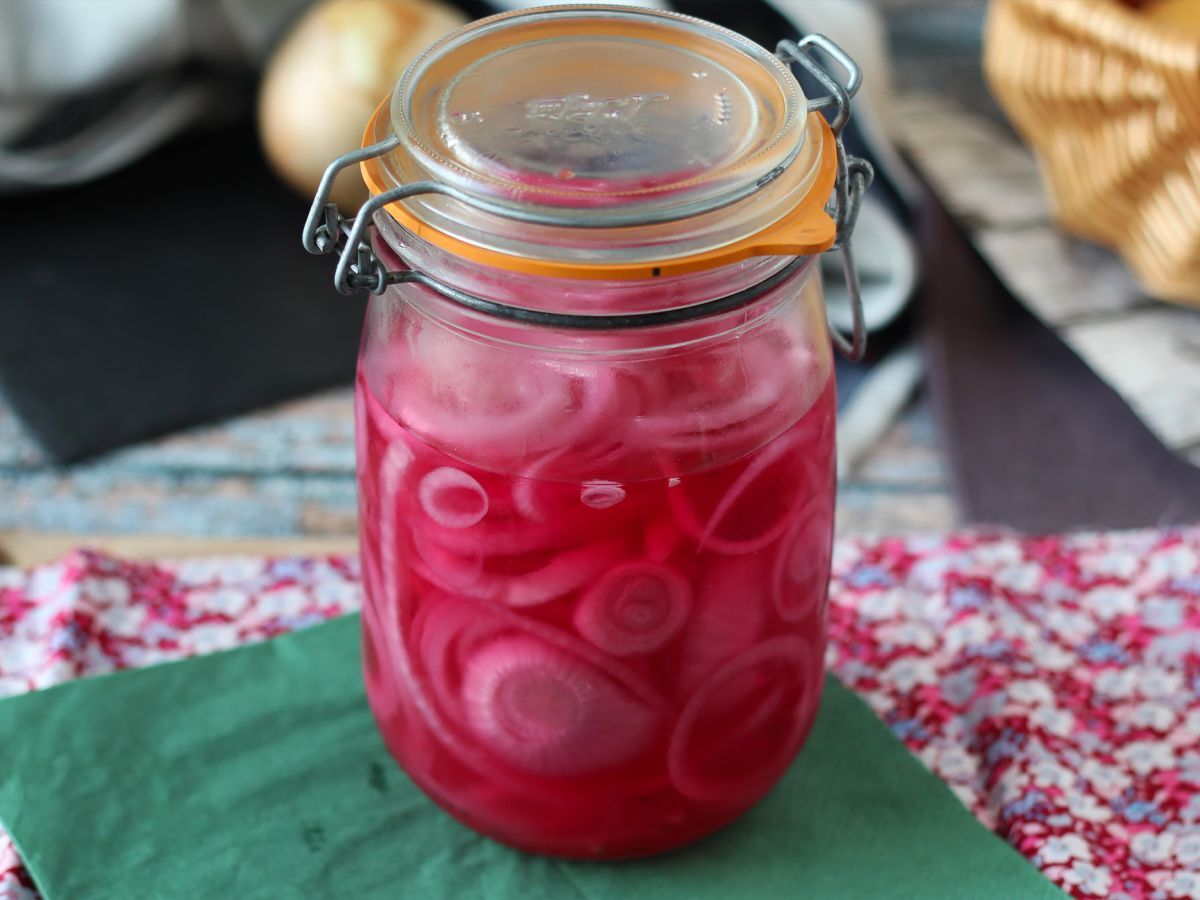 Rödlökspickles, perfekt för att förhöja dina rätter! - foto 2