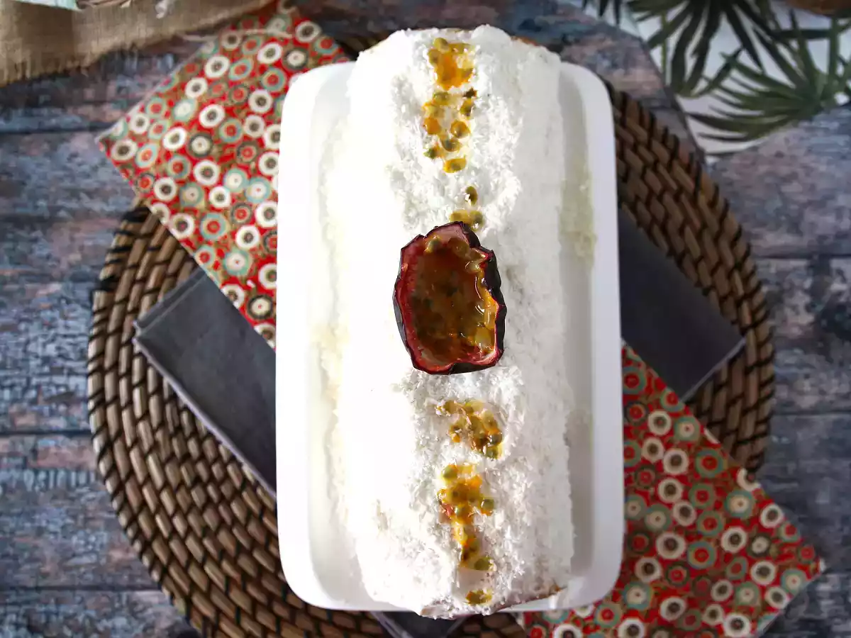 Rulle med kokos och passionsfrukt, perfekt som julbiskvi - foto 3