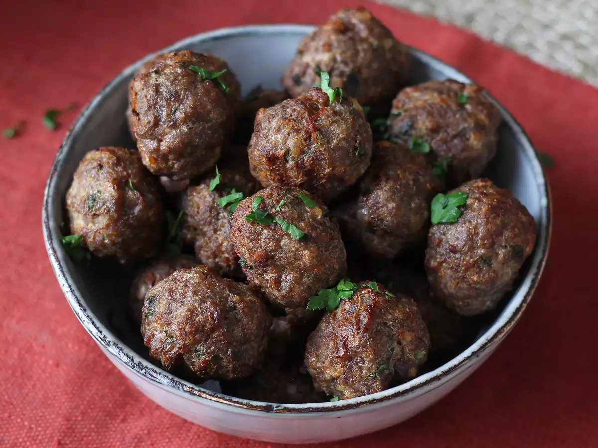 Saftiga köttbullar i airfryer – enkelt och snabbt recept med nötkött - foto 4