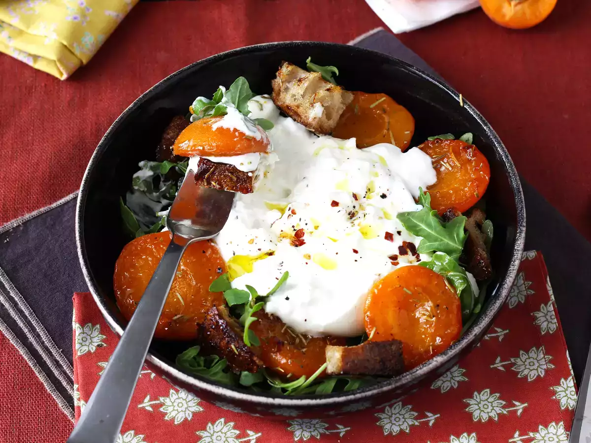 Sallad med rostad aprikos, rucola och burrata - foto 4