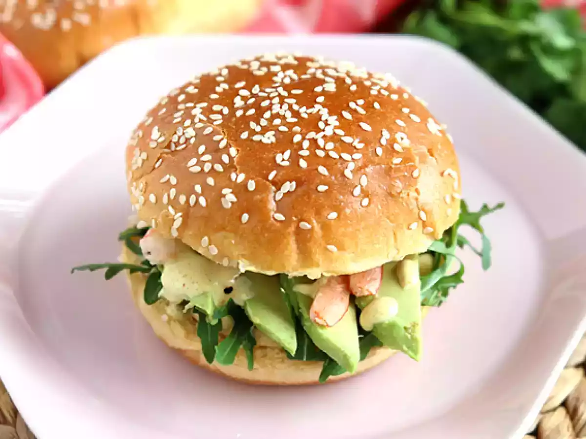 Sandwich med räkor, avokado och koriander