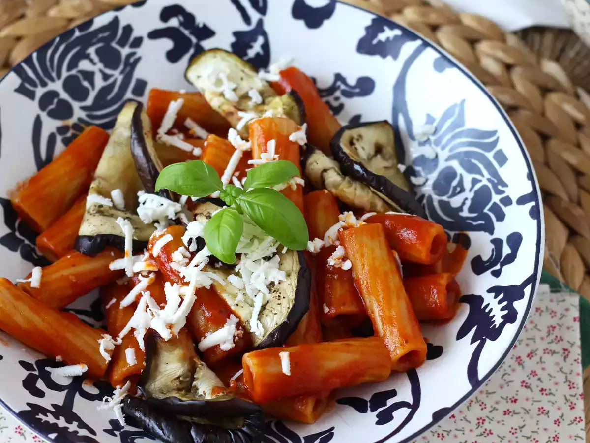 Siciliansk pasta med aubergine – den enkla och lättare versionen av Pasta alla Norma - foto 7