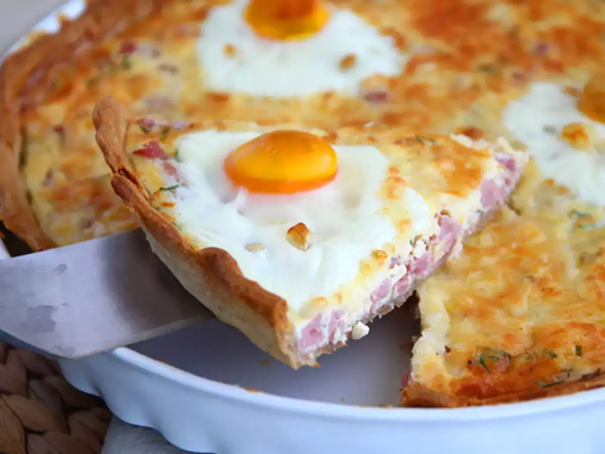 Skinkpaj med ägg och mozzarella