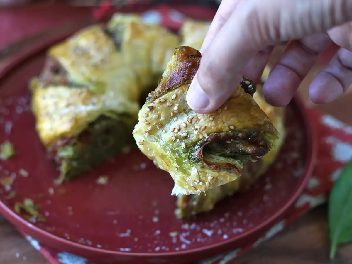 Smördegskrans med pesto, mozzarella och soltorkade tomater - foto 6