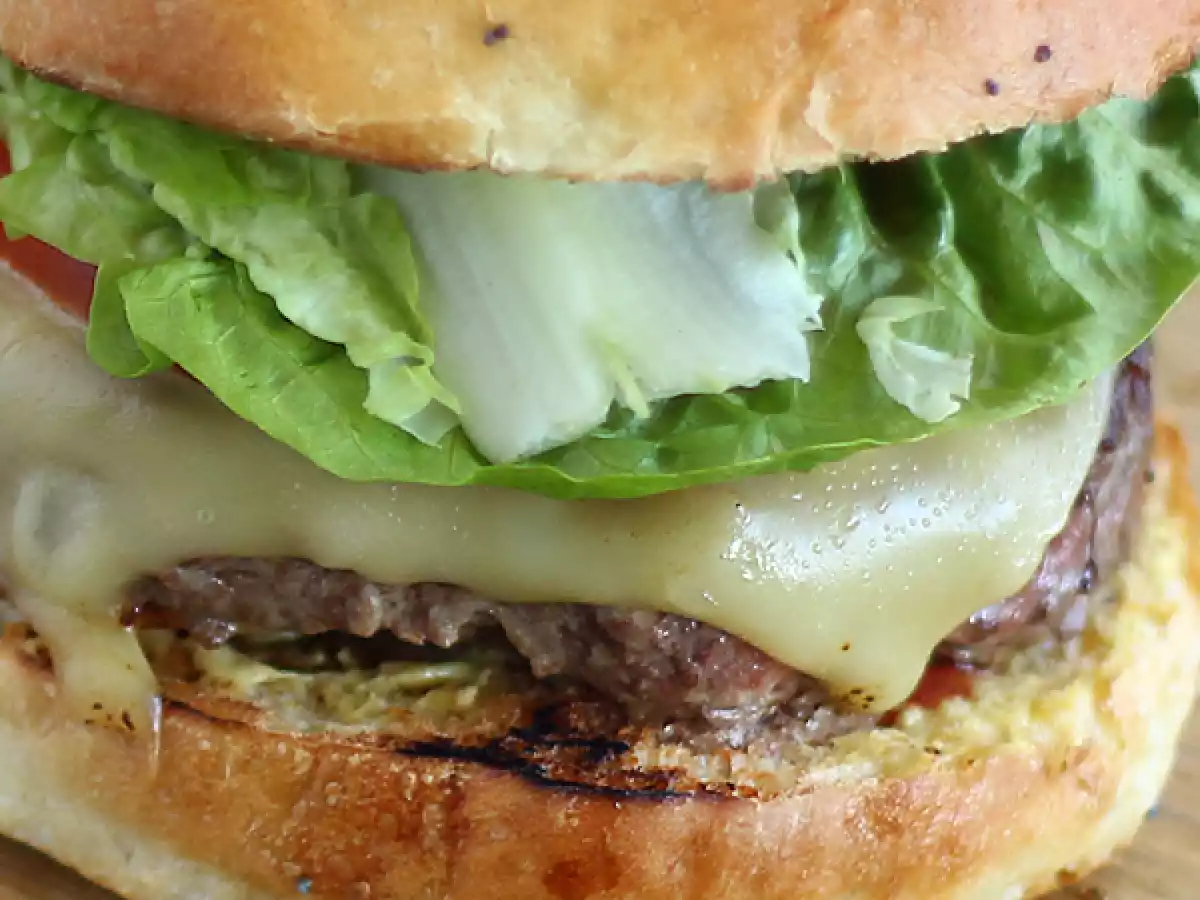 Snabb och enkel hemlagad hamburgare - foto 4