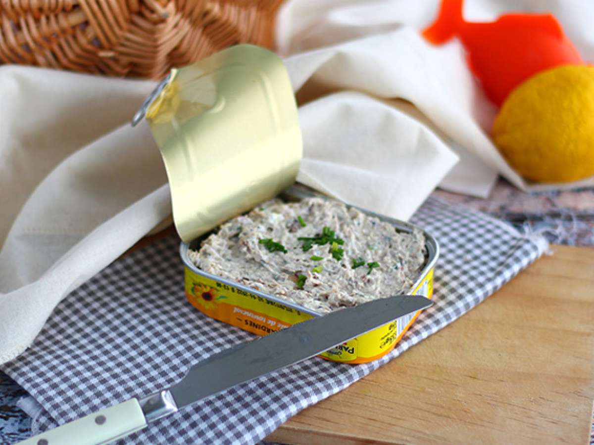 Snabb och enkel sardinkräm