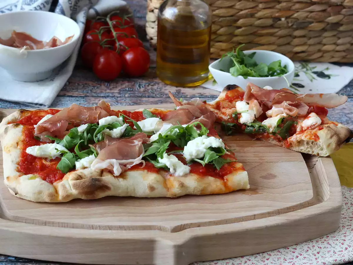 Snabb och god pinsa med mozzarella och speck - foto 3