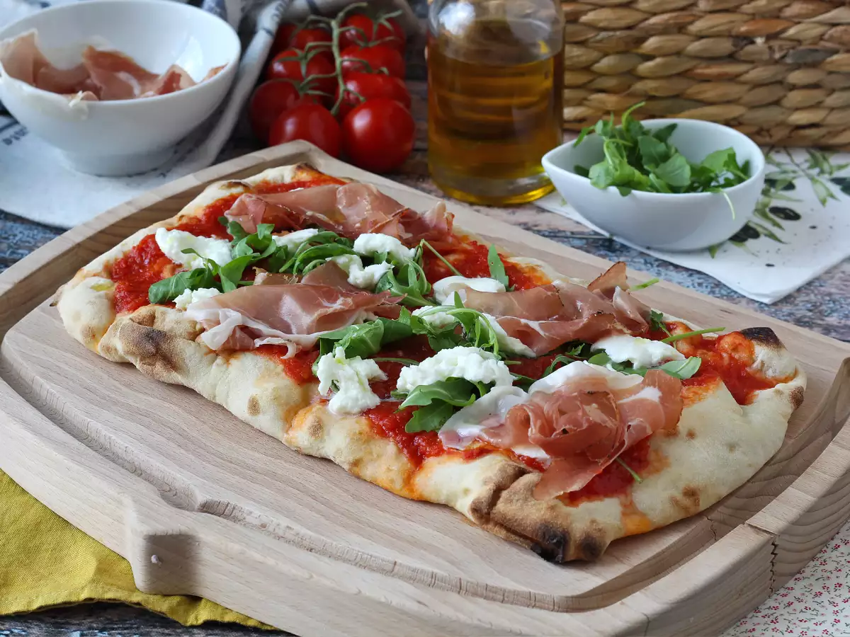 Snabb och god pinsa med mozzarella och speck - foto 8