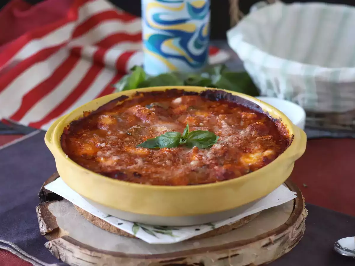 Snabb och härligt värmande gnocchigratäng med tomat och mozzarella – gnocchi alla sorrentina i ugn